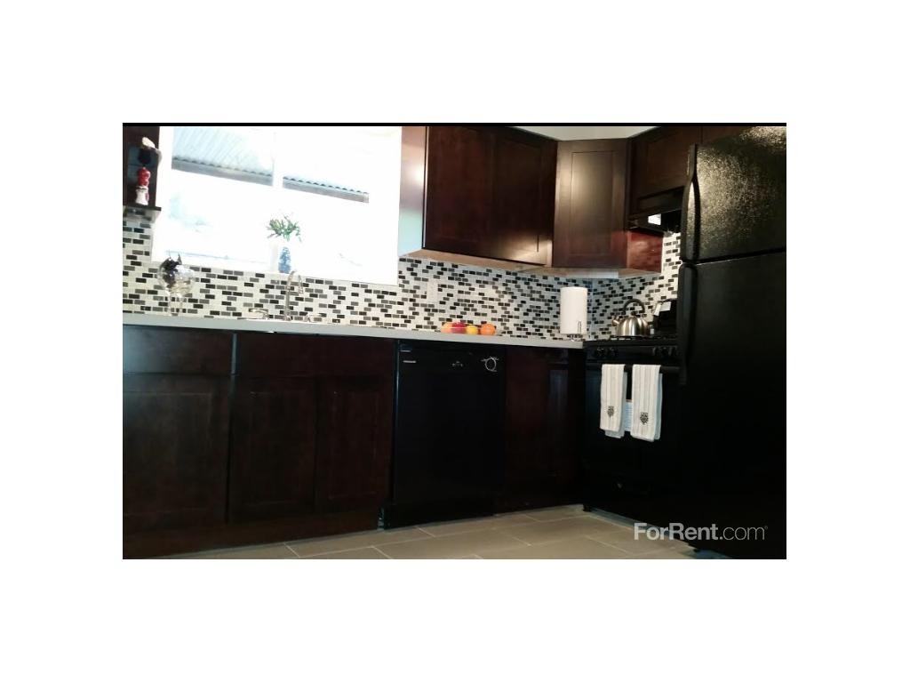 Delaview Apartments - Photo 3 of 19