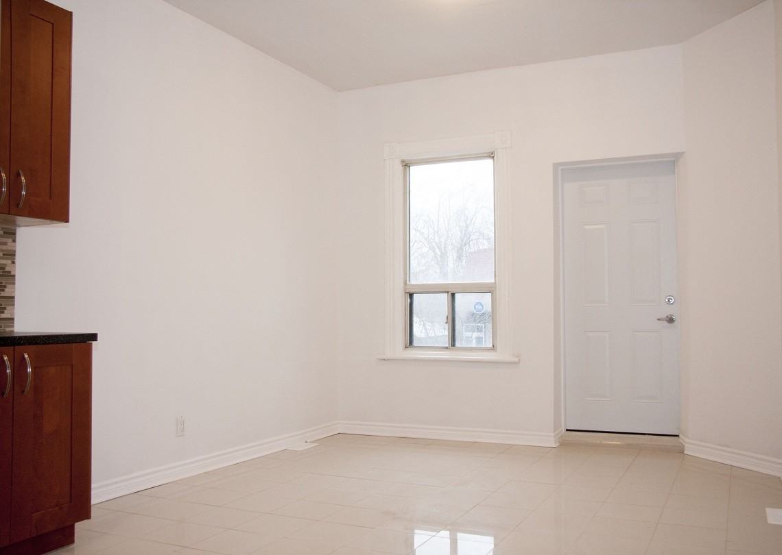 1504 Queen Street West #02 - Photo 3 of 3