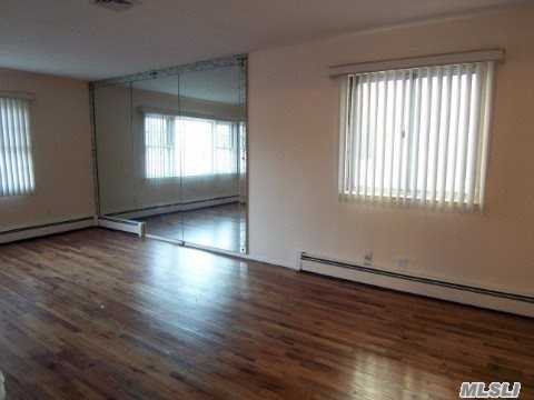 38 Utterby Rd - Photo 3 of 9