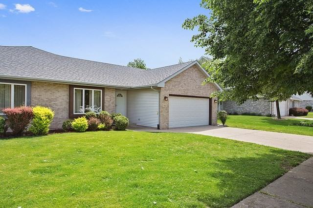 1924 Calla Dr - Photo 2 of 13