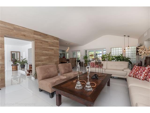 19101 NE 22nd Ave - Photo 2 of 8