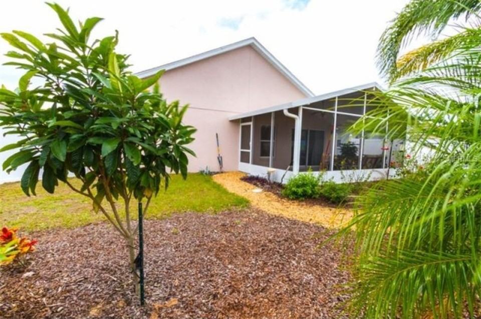 835 Brayton Ln - Photo 3 of 11