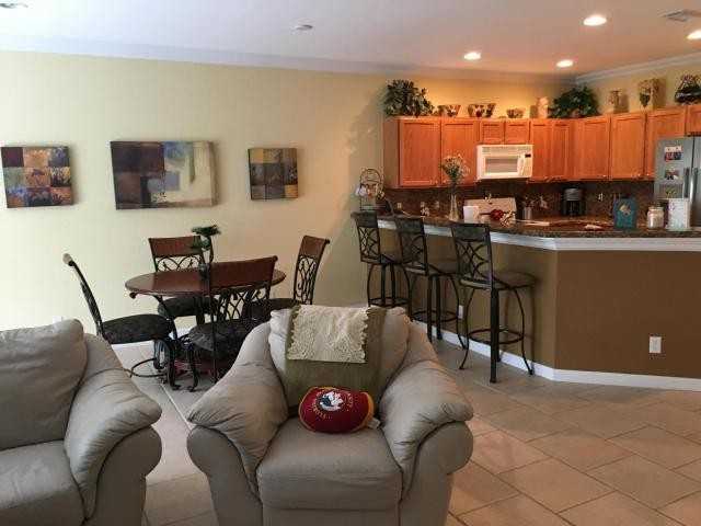 13377 Georgian Court - Photo 3 of 6