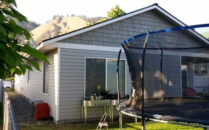 208 River Street - Photo 2 of 9