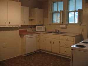 271 Archer St - Photo 3 of 4