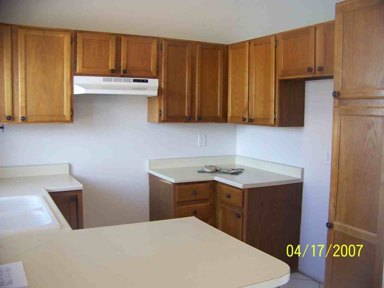 18943 E Carmel Dr - Photo 3 of 4