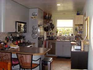 1020 Jones St - Photo 2 of 4