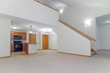 1918 Hawks Ridge Dr - Photo 2 of 4