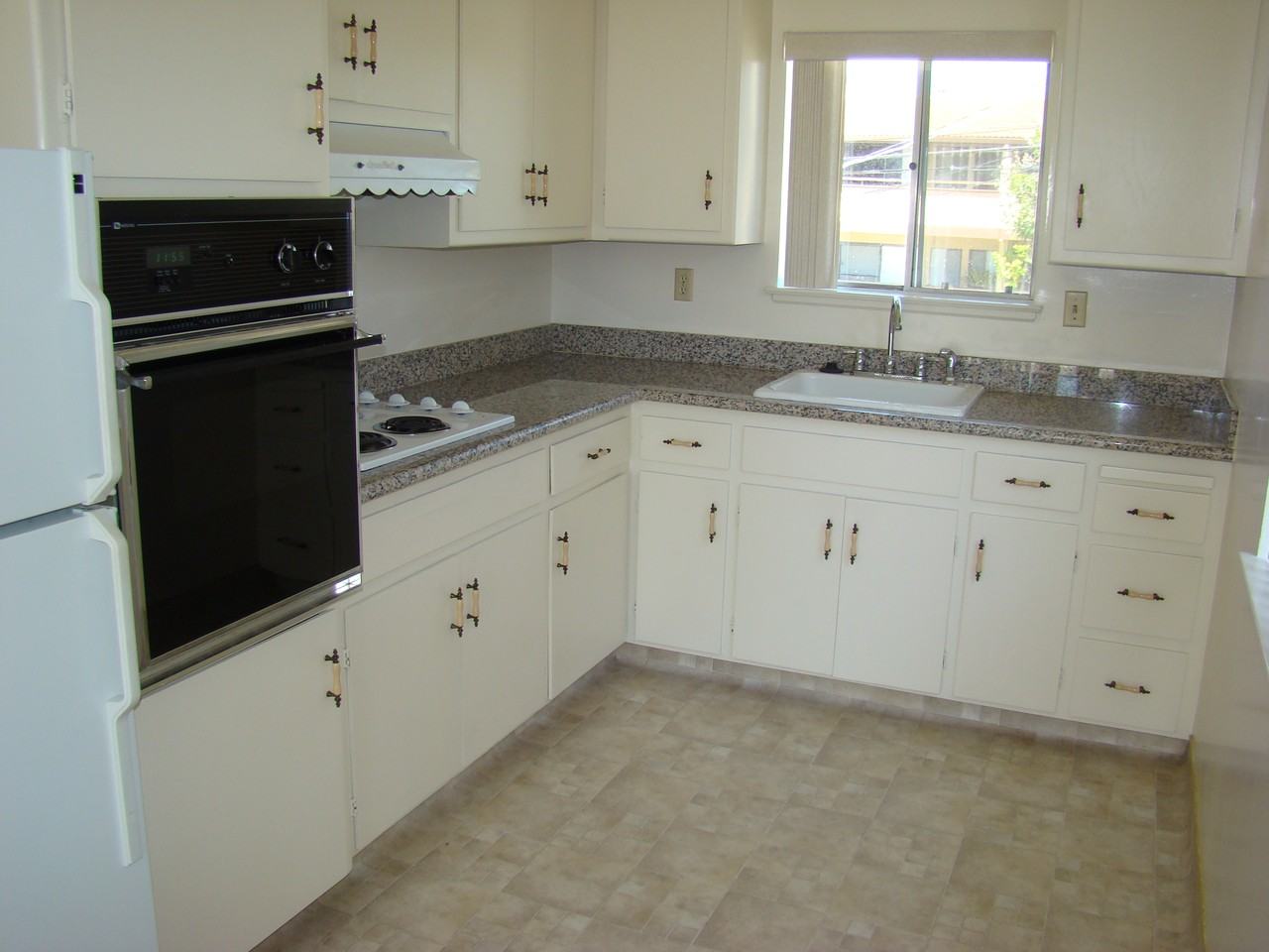 121 24th Ave #5 - Photo 2 of 4