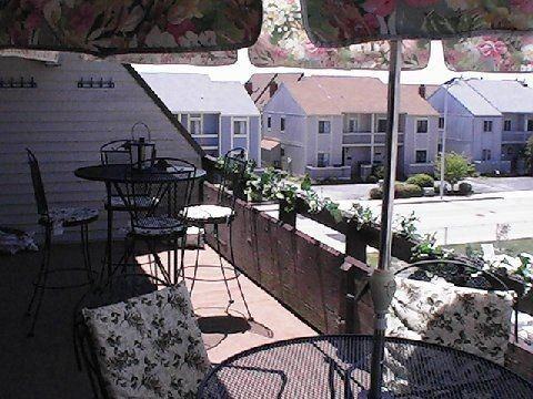 510 Penguin Dr #303B - Photo 2 of 4