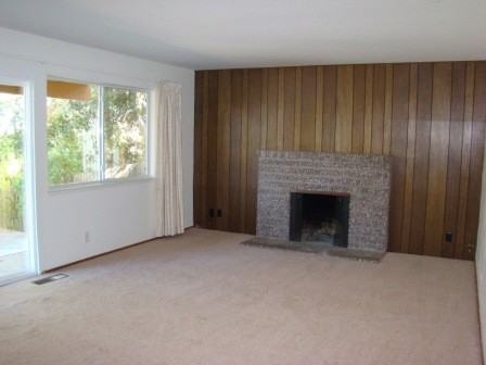 2605 Lincoln Ave - Photo 2 of 4