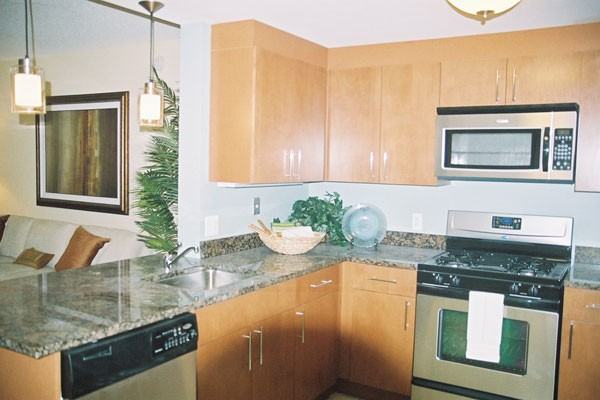 2700 Crystal Dr - Photo 3 of 4