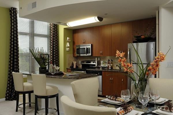 2000 Columbia Pike - Photo 2 of 4