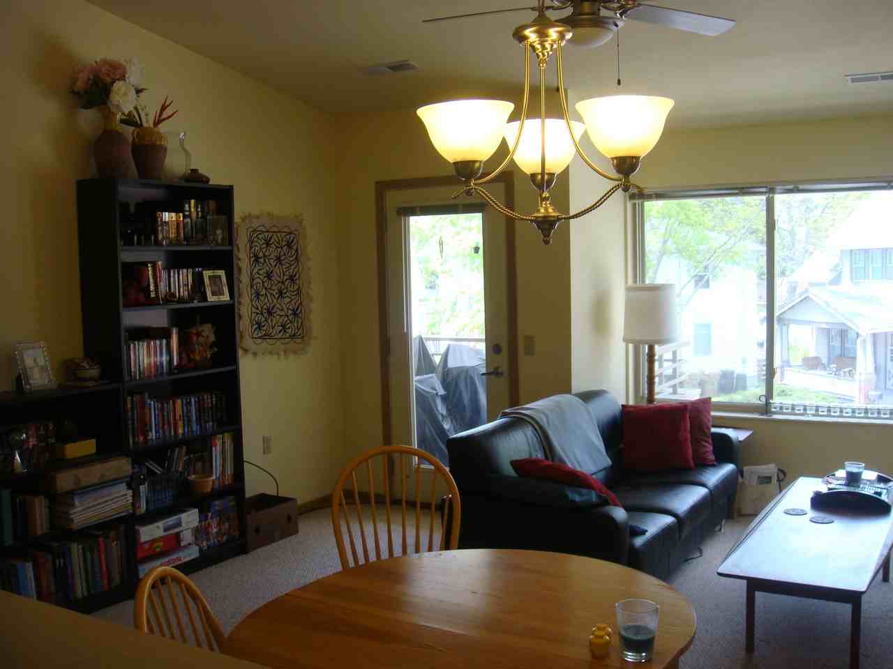 3314 Thorp St - Photo 2 of 4