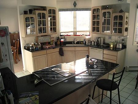 1133 Utica Cir - Photo 2 of 4