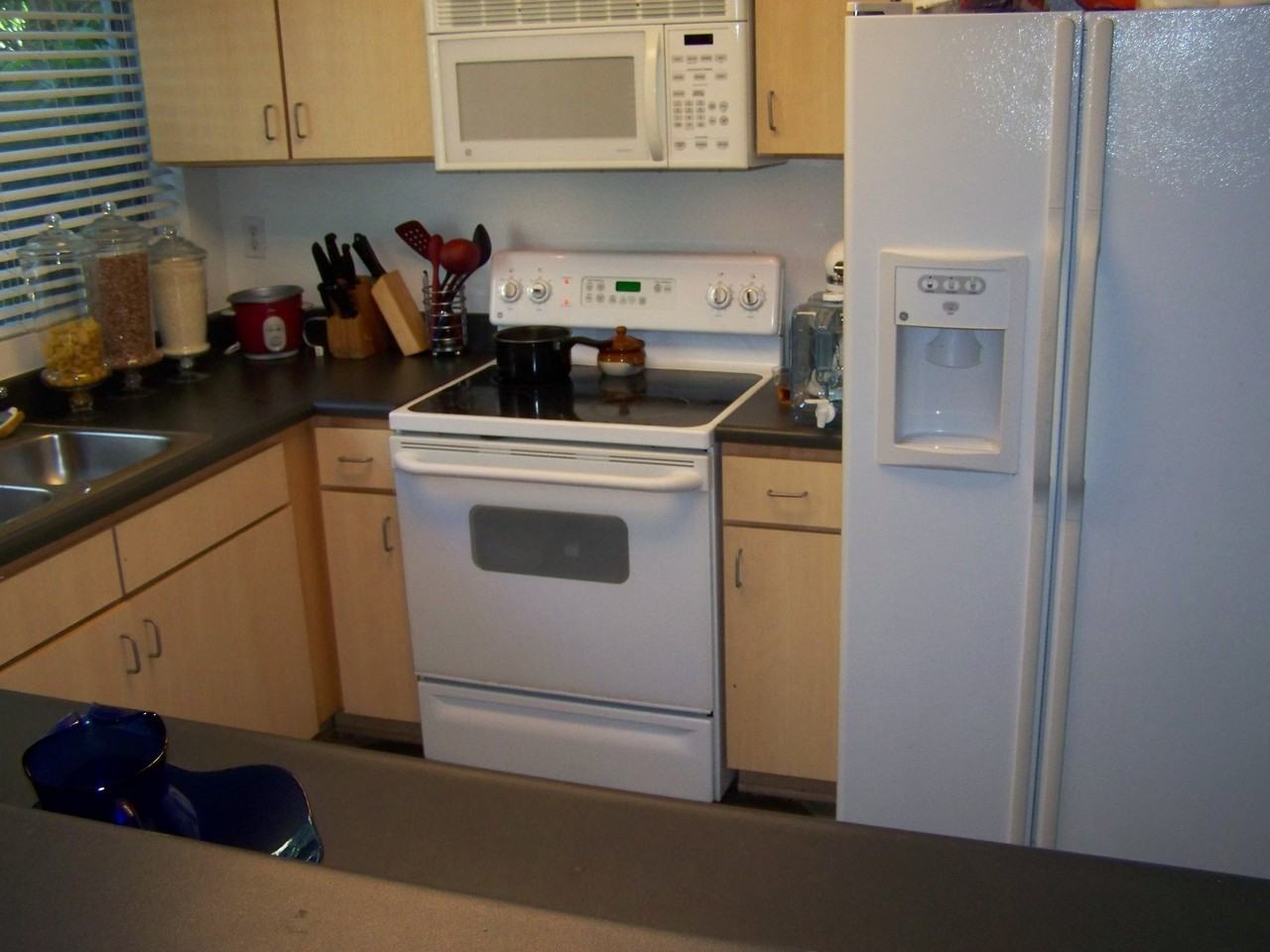 433 Midvale Rd #106 - Photo 2 of 4