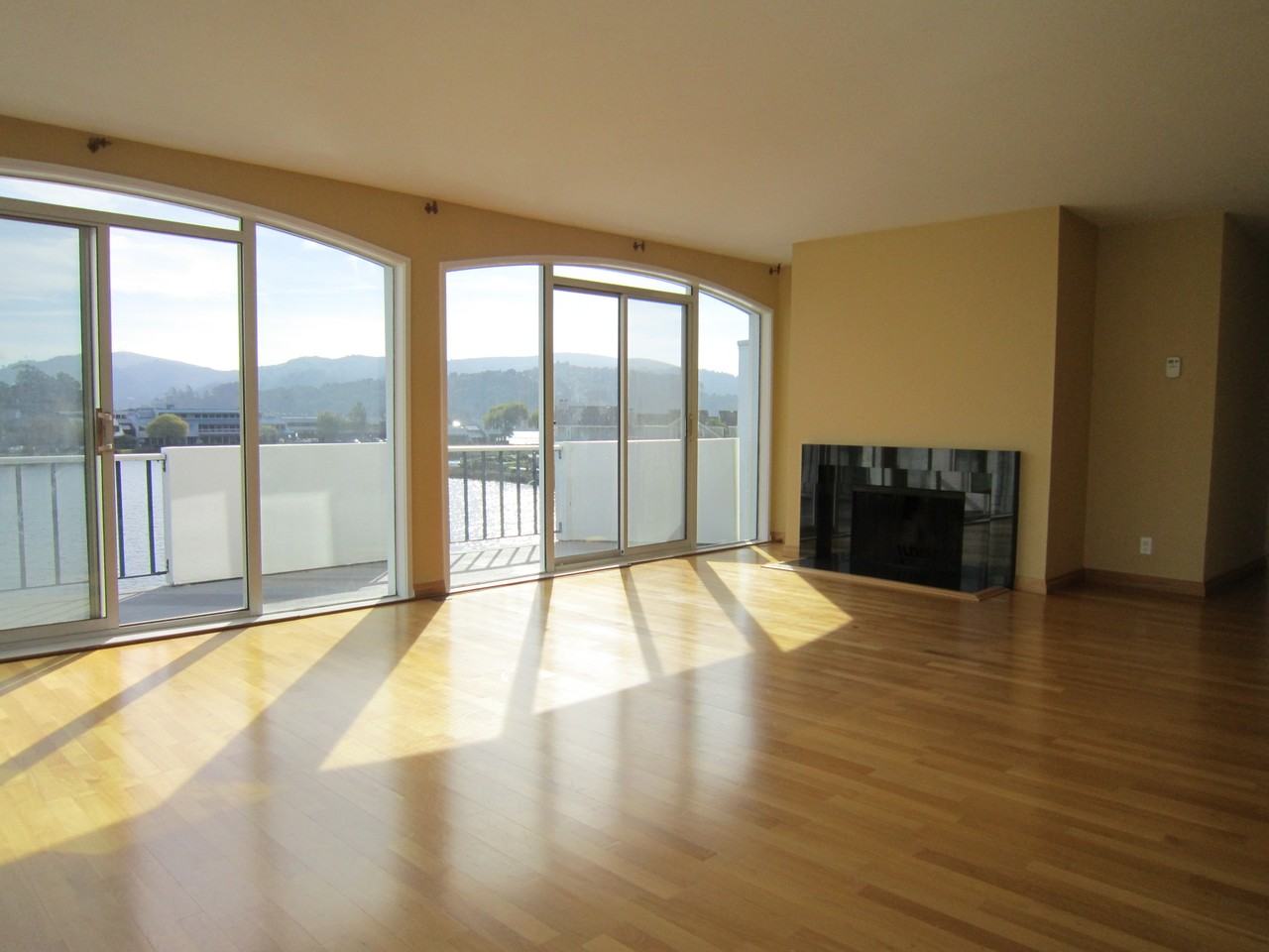 5334 Shelter Bay Ave #5334 - Photo 3 of 4