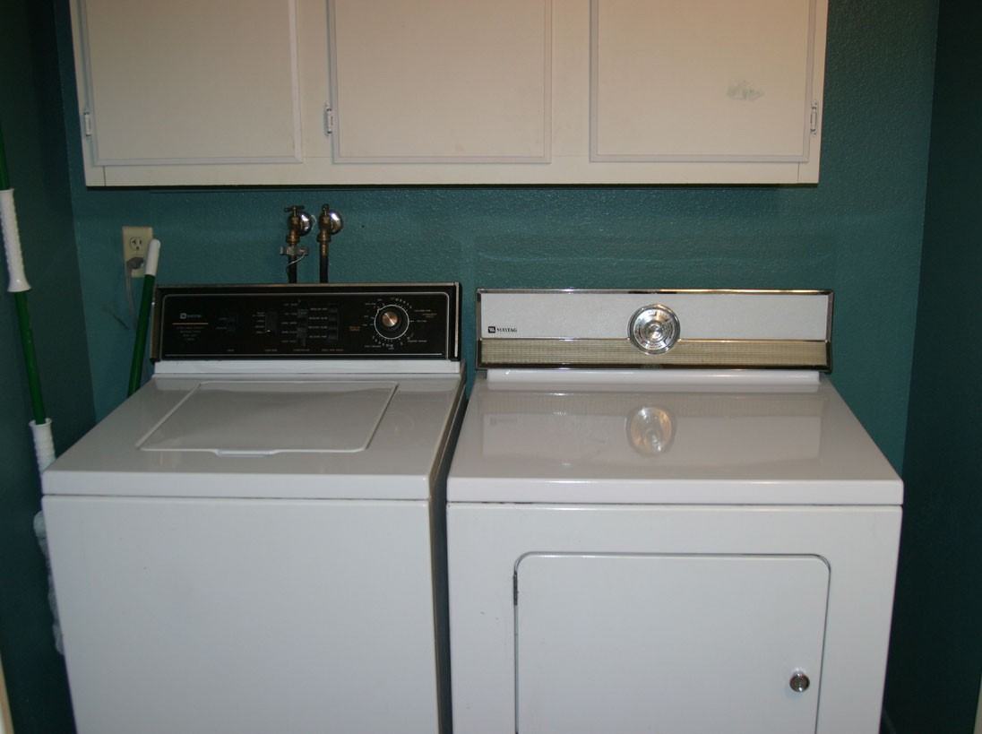 5223 S Monaco Dr - Photo 3 of 3