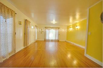 419 N Van Ness Ave - Photo 2 of 4