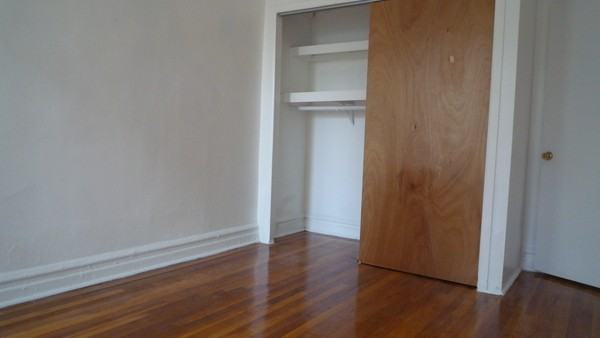 255 W 43rd St - Photo 3 of 7