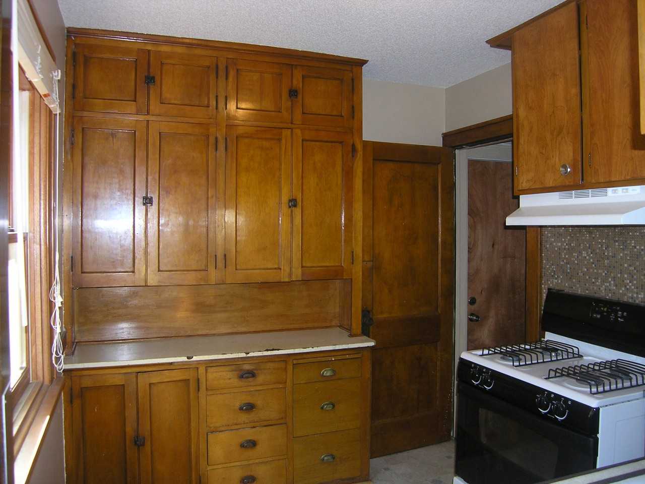 3223 Aldrich Ave N - Photo 2 of 4