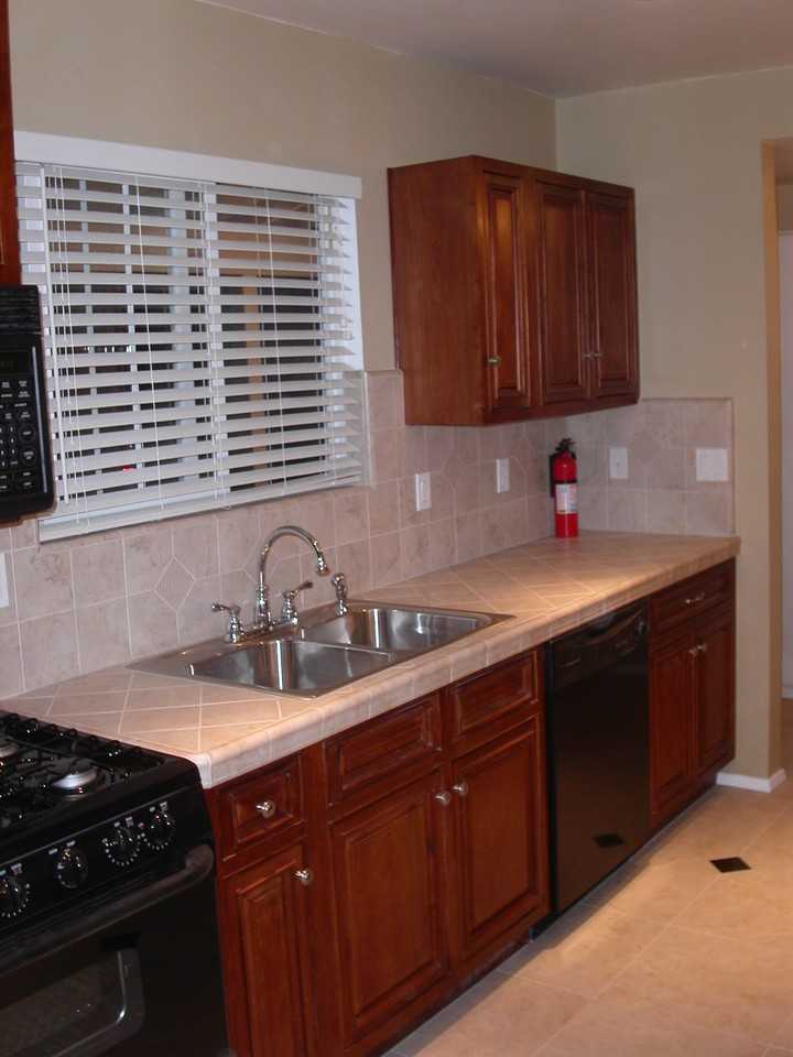 4831 N Brightview Dr - Photo 3 of 6