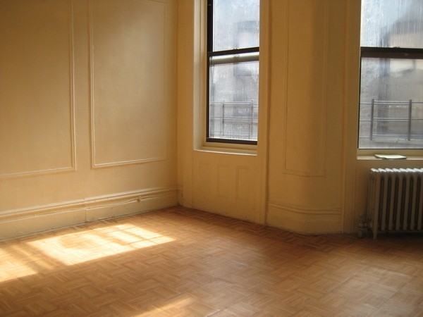360 58th St - Photo 2 of 4