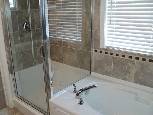 19003 68th Ave - Photo 2 of 4