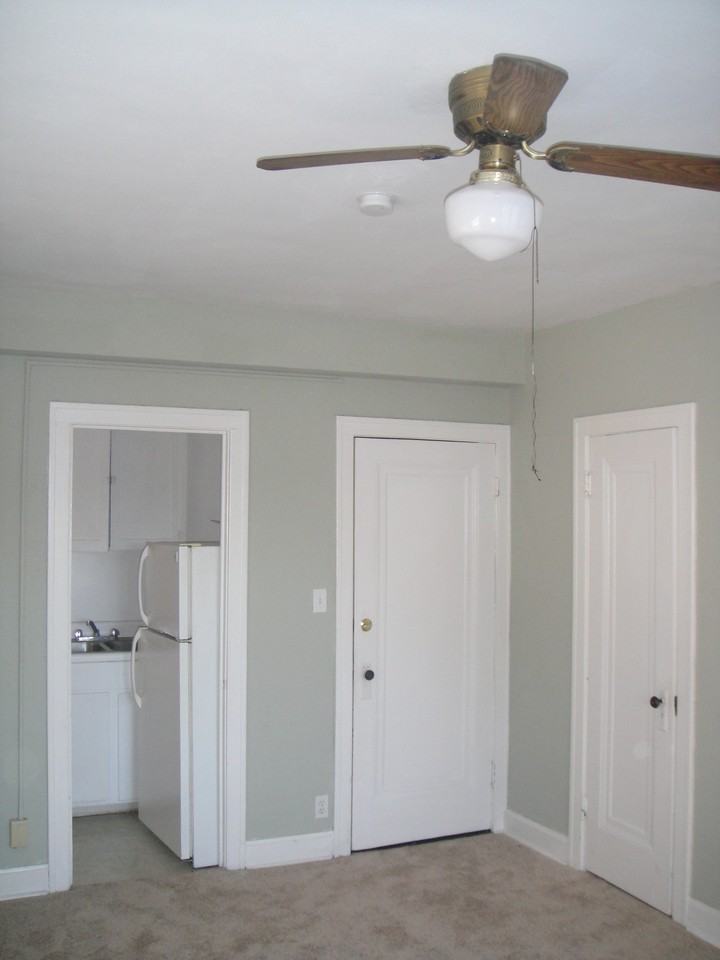 501 W 11th St #309 - Photo 3 of 3