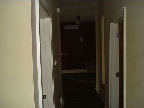 106 W Locust St #106 - Photo 2 of 7