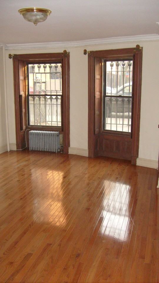 481A Quincy St #48A - Photo 2 of 6