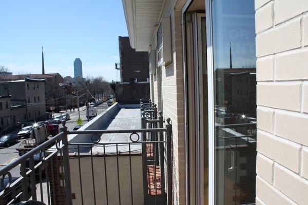 40 N 11th St 3F - Photo 2 of 4