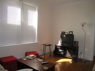 2126 Haddon St 1 - Photo 3 of 4