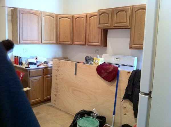 587 Quincy St - Photo 3 of 4