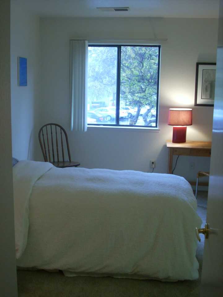 2000 Shasta Dr - Photo 3 of 7