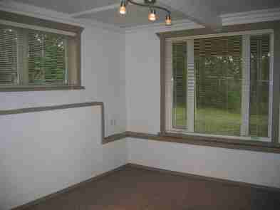 7826 19 Ave - Photo 2 of 7