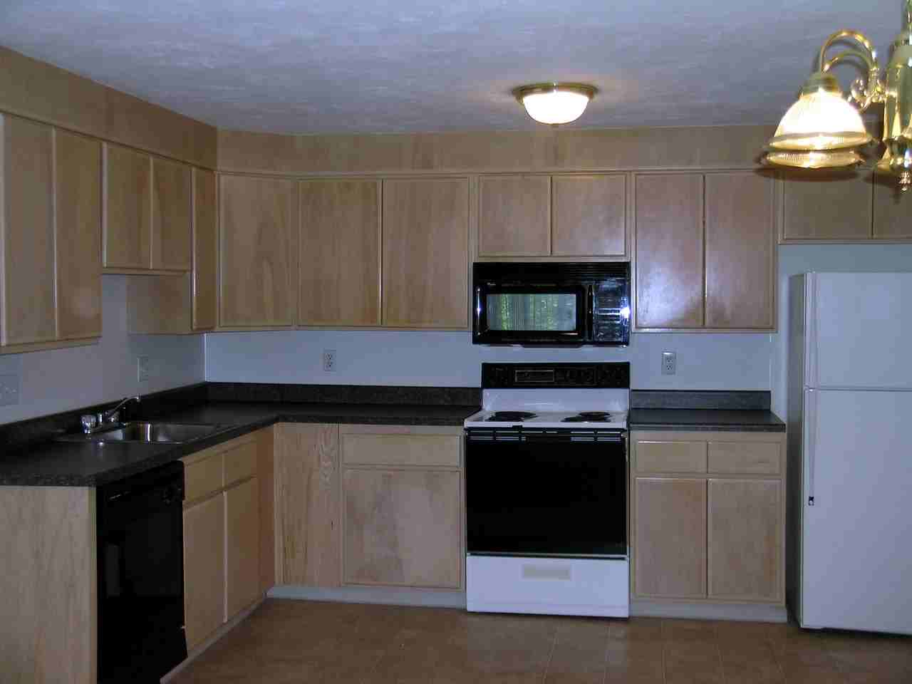 20 Bailey Ct - Photo 2 of 4