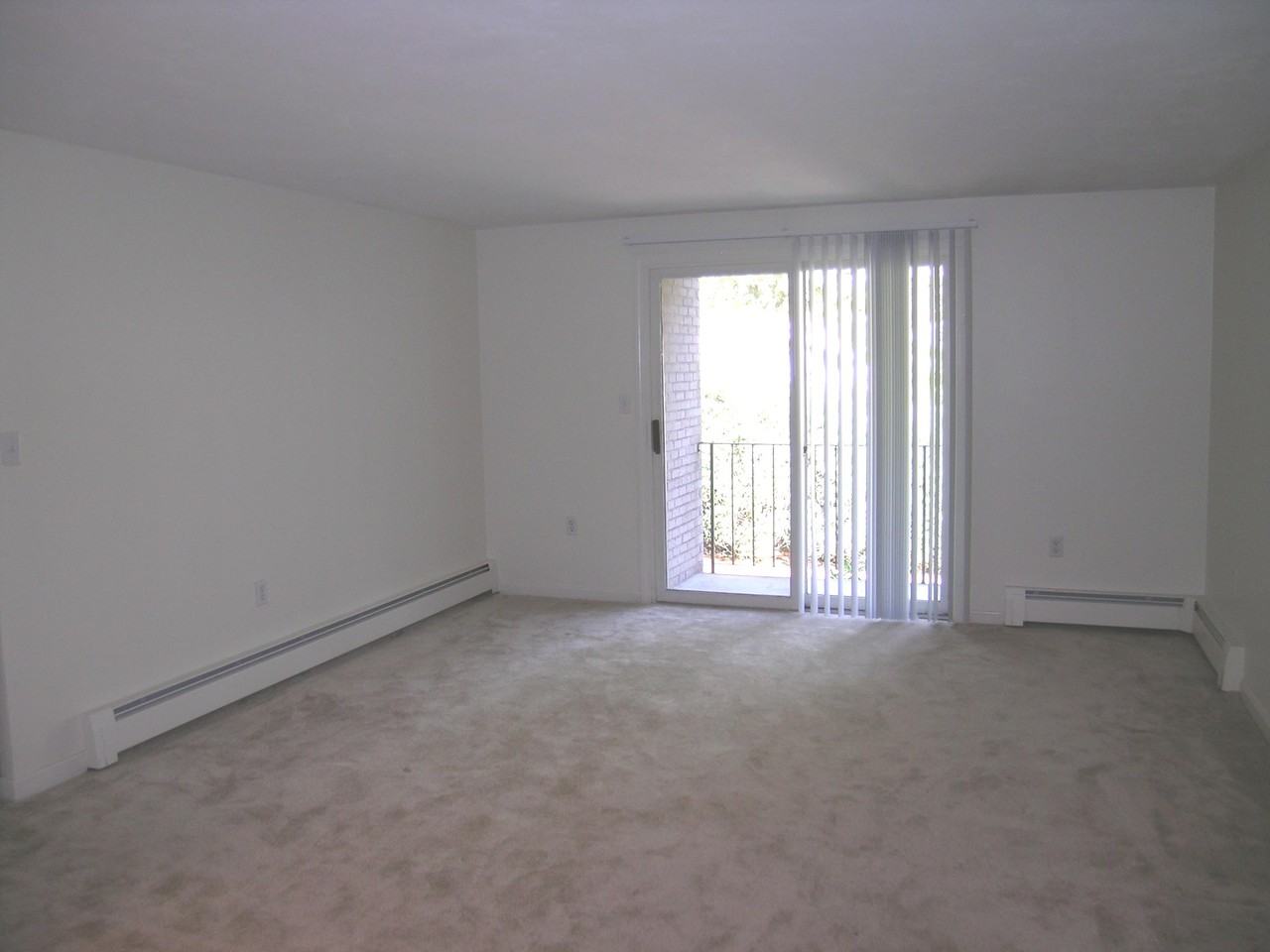 20 Bailey Ct - Photo 3 of 4