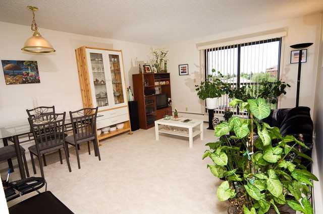 4611 20 Ave NW - Photo 2 of 3