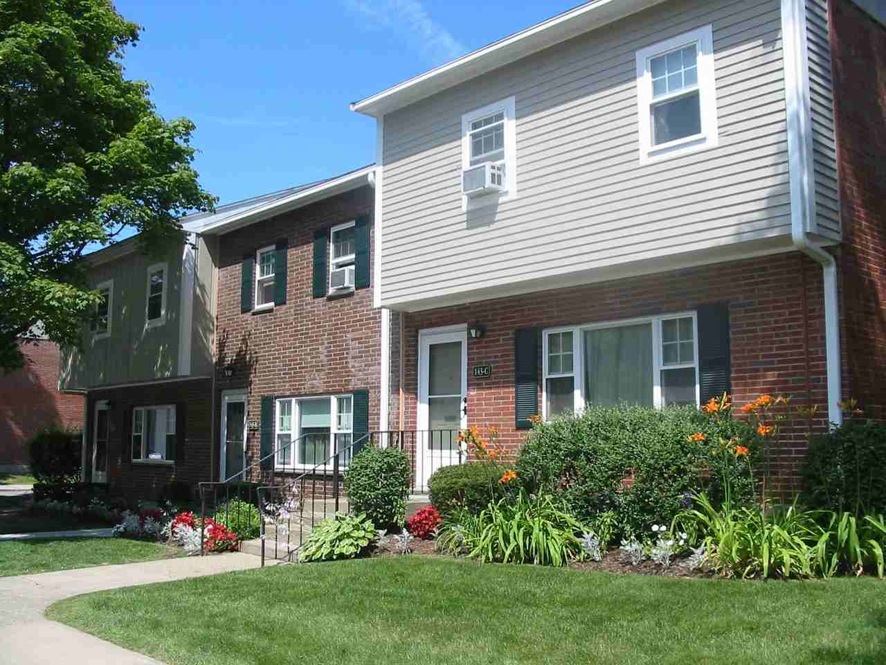 155 King Ave #B - Photo 2 of 4