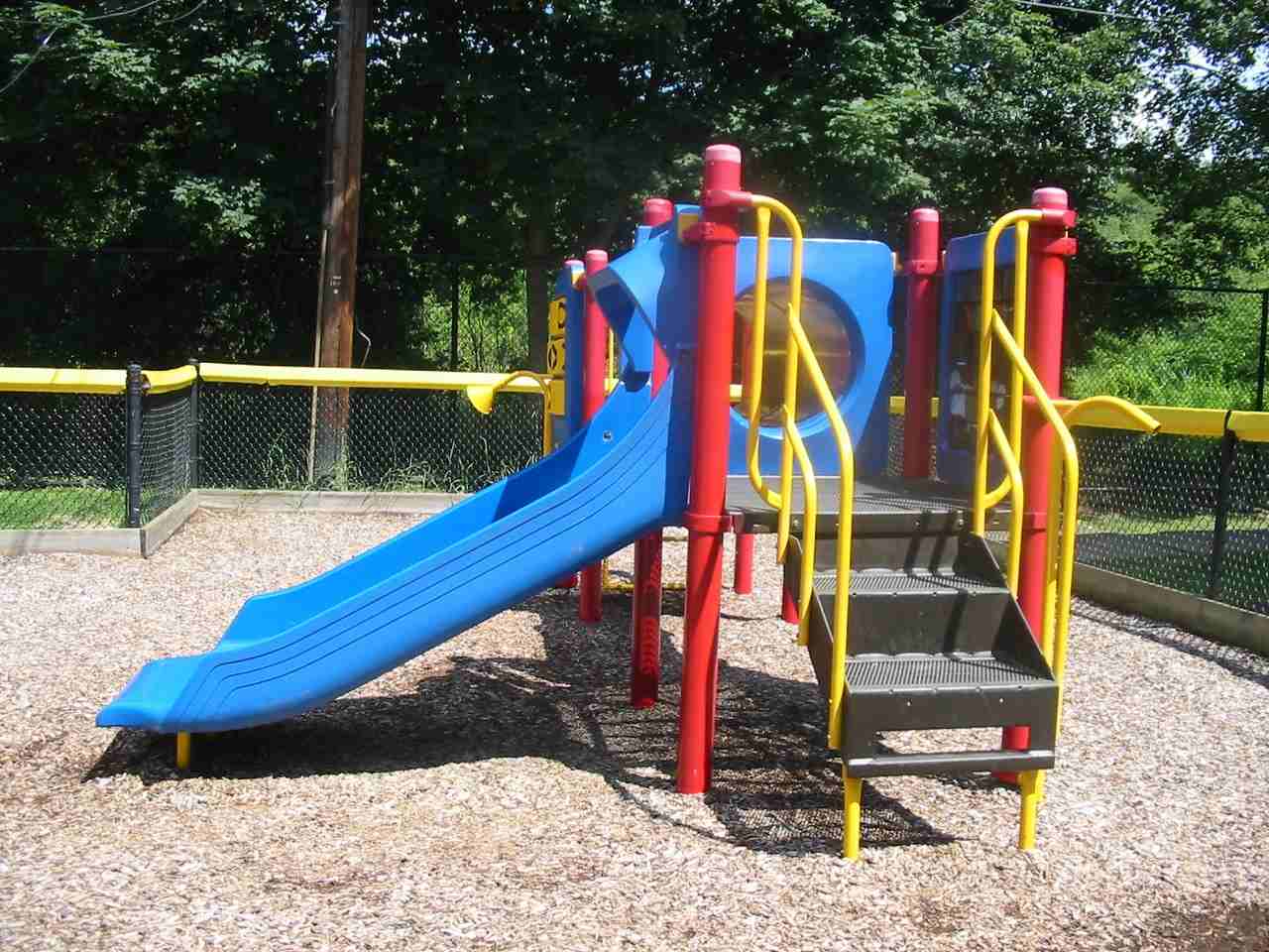 155 King Ave #B - Photo 3 of 4