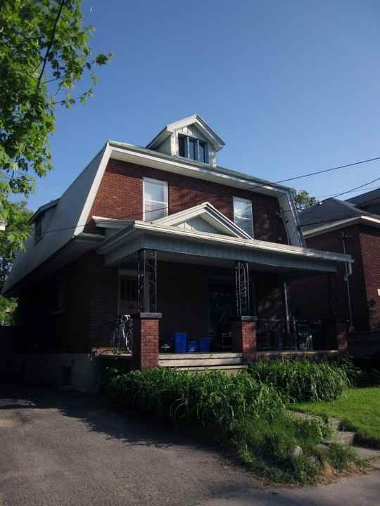 414 Sunnyside Ave, Ottawa, ON K1S 0S7 1 Bedroom House for Rent for 400