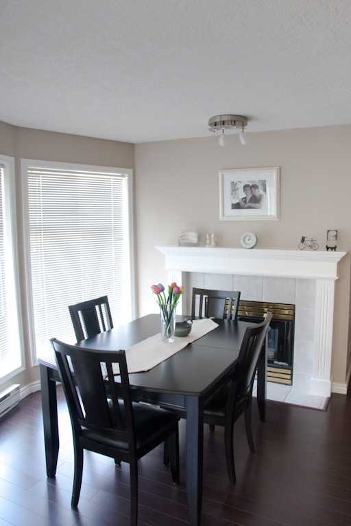 894 Vernon Ave - Photo 3 of 5