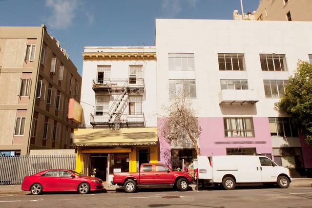 248 Golden Gate Ave #A - Photo 3 of 9