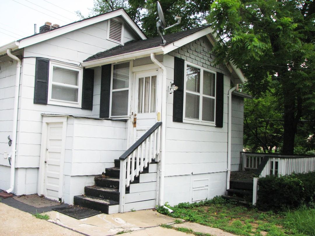 1457 Grant Rd - Photo 2 of 7