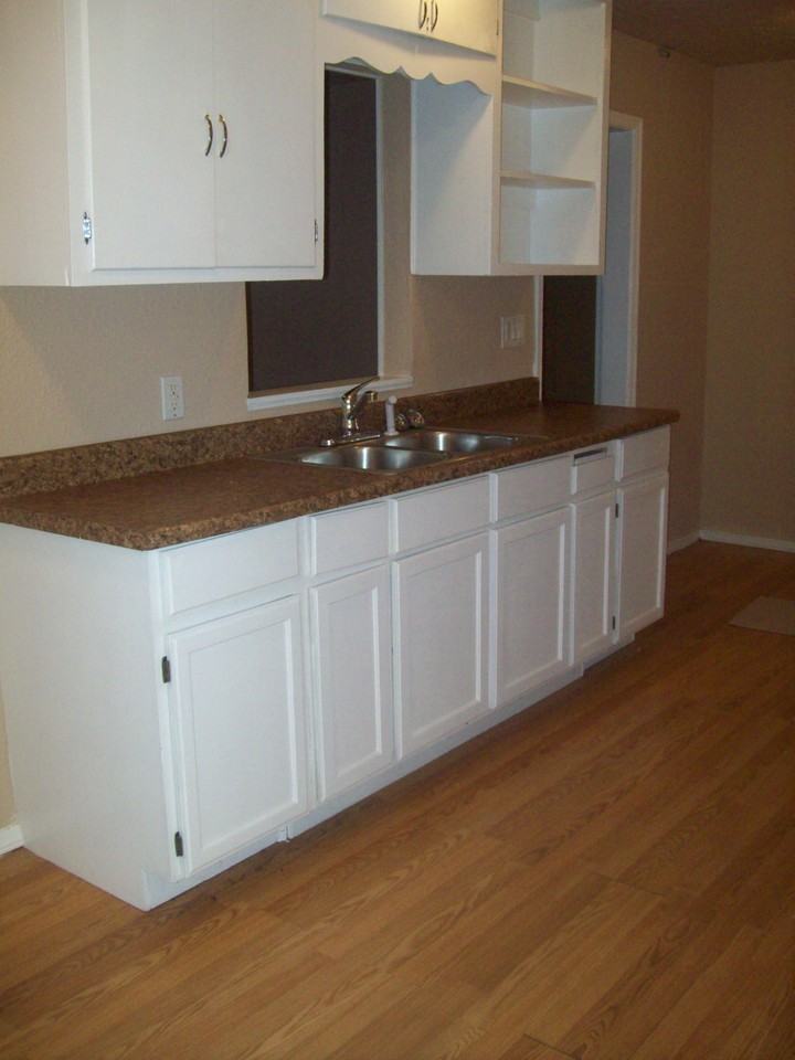 2220 S High Ave - Photo 3 of 9