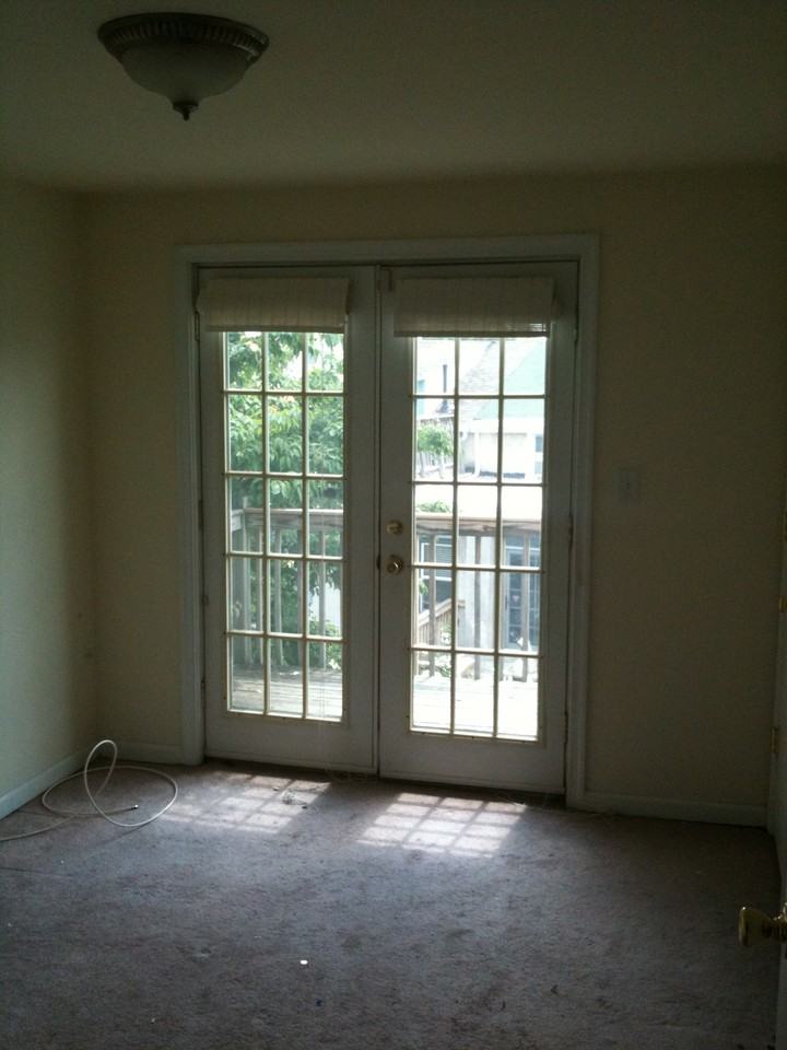 189 Maiden St - Photo 3 of 9