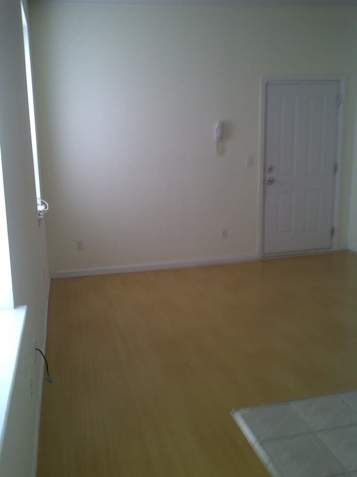 1311 N 15th #C - Photo 3 of 6