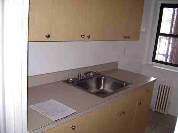 188-15 87th Dr - Photo 2 of 8