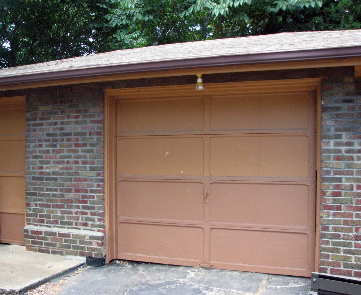 7030 Clayton Rd #1stFL - Photo 2 of 4